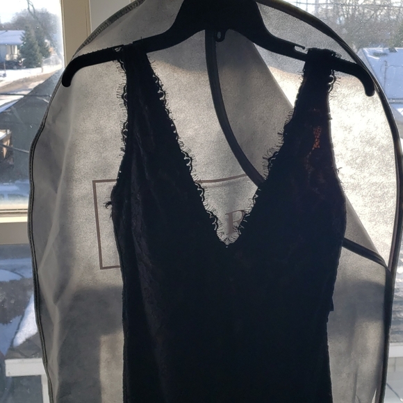 Laura - Picture 4 of 4